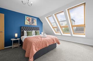 4 Bed Home in Salford by City SuperHost - Manchester - 0