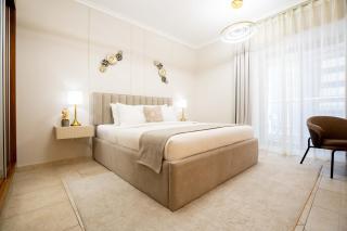 Charming 1br With Sea & City Views - 8