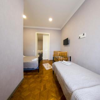 Dimitris Cabin In surami - 4