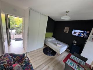 Studio T1 piscine chauffée parking gratuit les hauts dhonfleur - 8