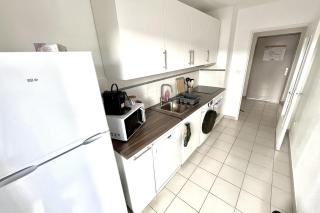 Apartment - Close to Tramway - 1