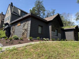 The Ancient Bears Den By Avada Properties - 7