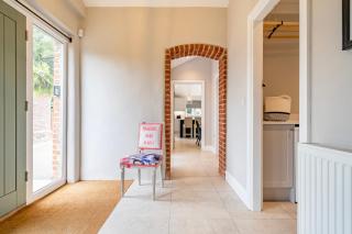 Coach House with Hot Tub in Idyllic Nowton - - 3