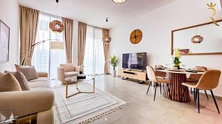 Blush & Beige 2BR Haven -Chic Poolside Escape - Abu Dhabi - 3