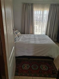 NEMARA Self Catering Lodge - 8