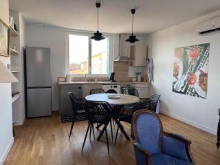 Le Mahuzies 5 - Hypercentre - 2 Chambres - 2