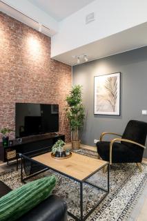 City Home Alvari, ilmainen pysäköinti, free parking - 0