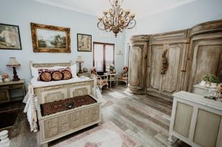 Tuis Guest House and Coffee Shop - 4