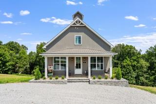 Luxury Lake Getaway & Wax Marina - - 0