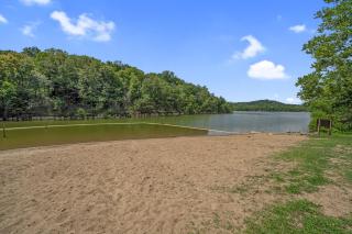 Luxury Lake Getaway & Wax Marina - - 9