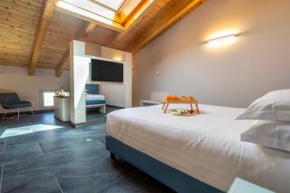 Mesbeglia Luxury Rooms - 3