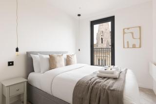 New! Central 2BR Flat with Balcony in Whitechapel - 6