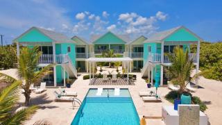 The Starfish Oceanfront Studio Cottage in East End - 7