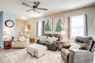 4 Mi to Brandon Exchange Resort-Style Townhome! - 4