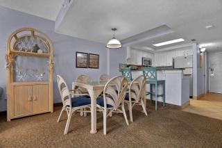 The Coastal Breeze Retreat at Beach Colony Resort - Myrtle Beach - 4