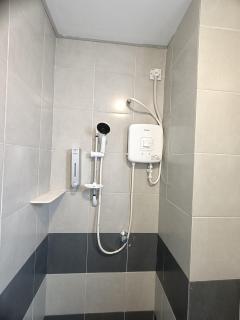 Emerald avenue apartment 303A - 4
