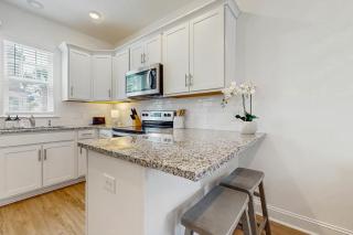 Bowen Village 9201 - 6