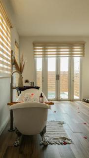 Casa Loba Suite 3 with private pool and tub - 8