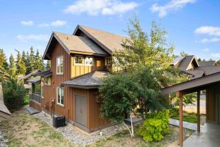 Stylish Suncadia Home Hot Tub Walkable EV Charger - 2