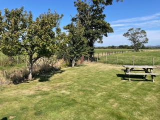 Ulverstons little gem - Sleeps 2 - Free Parking - 4