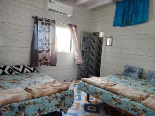Dwarka Brahmani Bhavan Only Family - 3