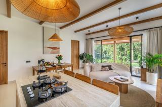 Bergamo by DH - Chic New Escape - Private Pool - Walkable Location - 2