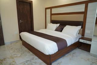 Hotel Green Suite Near Delhi Airport - New Delhi - 1