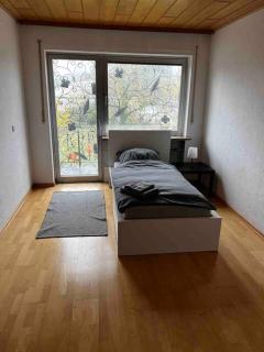 Wohlfühlen mit viel Raum und Garten am RHEIN - 2
