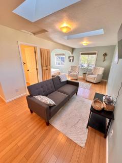 Medford Home And 2 Condos With Pool - 7