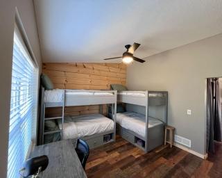 The Treetop Retreat – Family Getaway in Scenic Hocking Hills - 2
