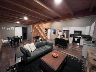 The Treetop Retreat – Family Getaway in Scenic Hocking Hills - 5