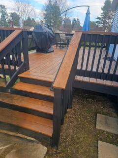 Blue Cottage with Game Room Deck & Hot Tub - 7