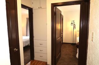 DT Location W Washer and Dryer. Fully Renovated. - 4