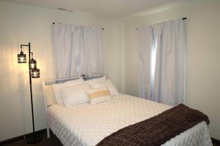 DT Location W Washer and Dryer. Fully Renovated. - 3