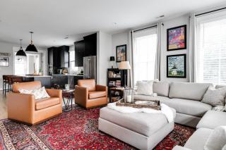 Bright and Modern 3BR - Walk to Dining and Park - 2