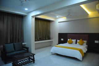 Hotel Kamal Grand - 0