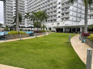 PinkdoorZ Moa Staycation at Shell Residences - 7