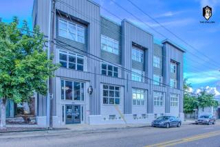 Modern 2BD Loft in Downtown with Patio - 7