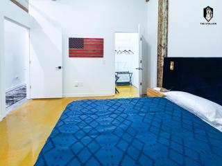 Modern 2BD Loft in Downtown with Patio - 6