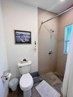 Downtown Location W Patio plus Washer and Dryer - 8