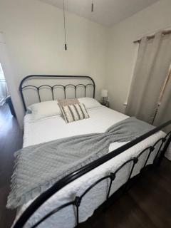 Downtown Location W Patio plus Washer and Dryer - 8