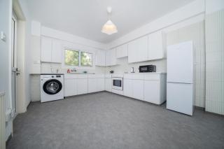 2 bedroom flat in city centre - 2