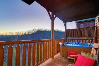 A Natural High - Jaw-Dropping Views, Steamy Hot Tub + Fun Game Nights - 8