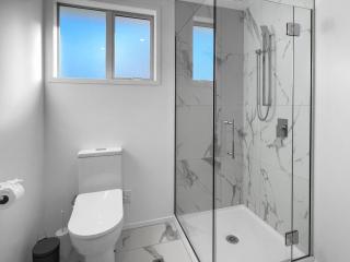 Sunlit 1BR in Christchurch CBD - 6