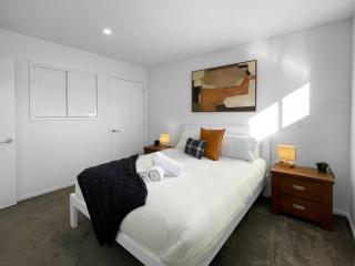 Sunlit 1BR in Christchurch CBD - 4