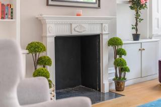 Cadogan Square Residence - High Ceilings and Balcony - 1