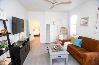 At Hermosa Ave and Pier ave- B - 0