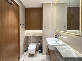 Modern Studio with Private Jacuzzi - 8