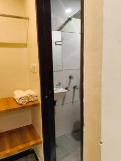 Shri ShyamRaj Hotel Ujjain - 3