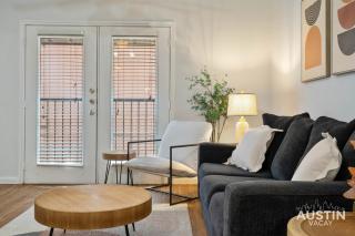 5BR 2BA Austin Hideaway Near SoCo The Domain and Lady Bird Lake by Austin Vacay - 9